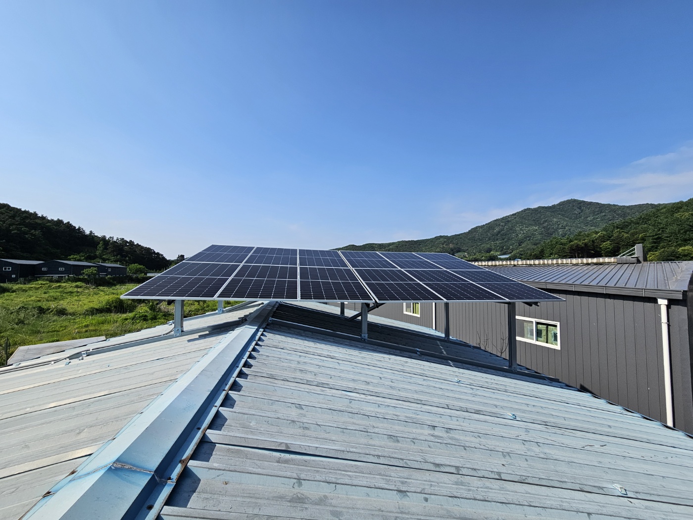 1794386480_32rZ6FxW_37c6cfa08f79cffa7d0205e2750a33284bc5d481.jpg 이미지크게보기