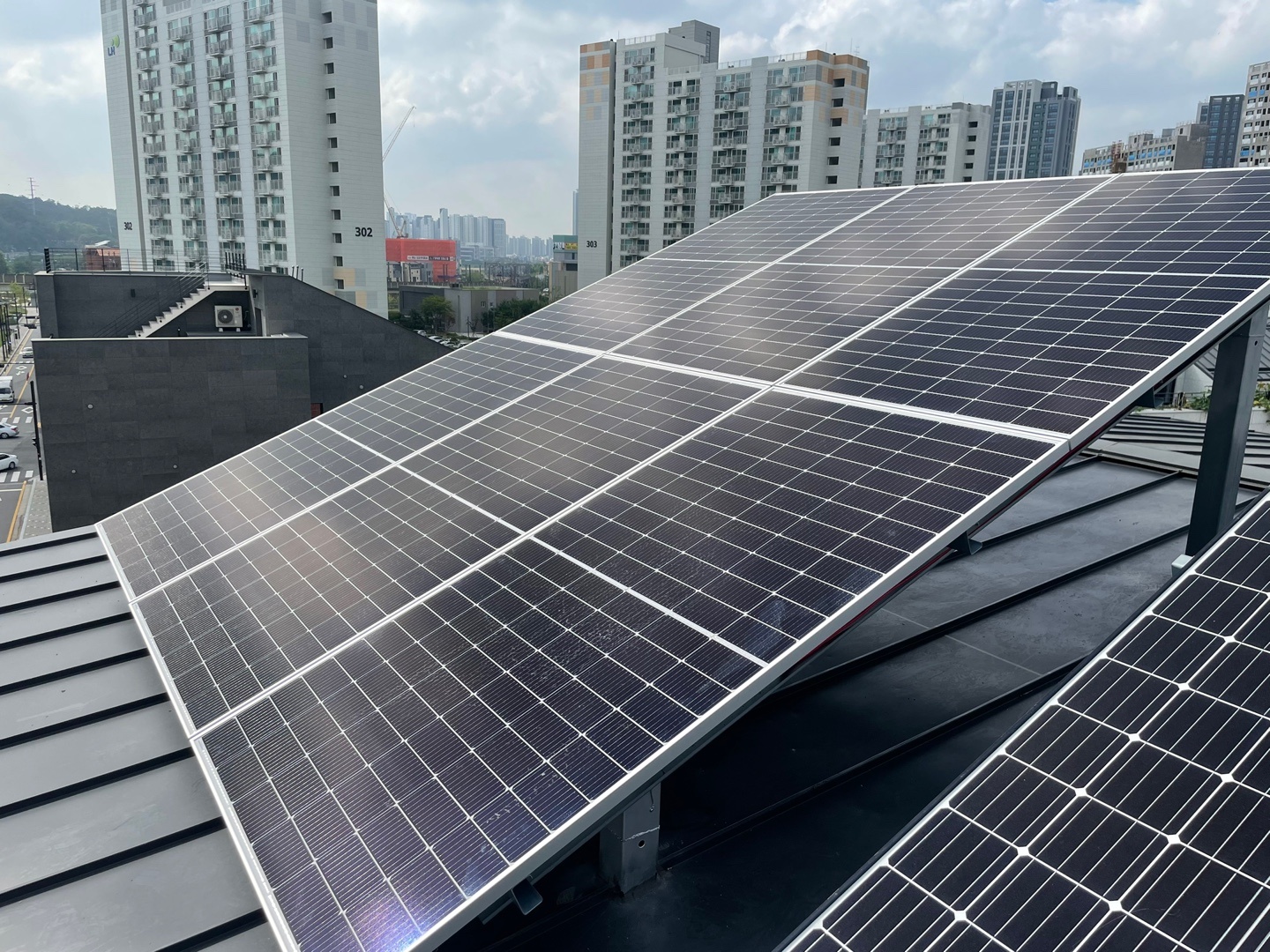 /user/s/shinenergy/editor/2302/0a2928fabd7d6d7c2af2e24baec146df_1675658907_2305.jpg 이미지크게보기